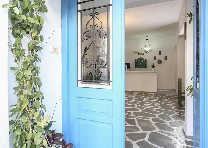 Jasmine Parikia (Paros)