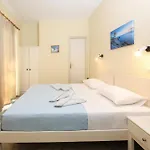Jasmine Parikia (Paros)